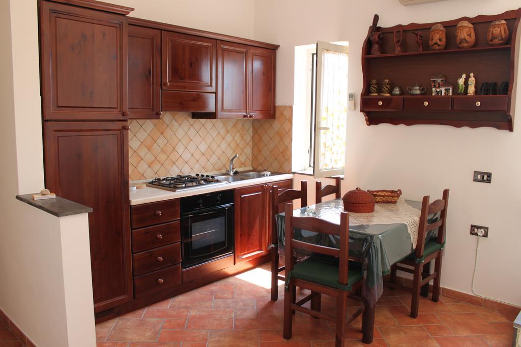Smile At Vesuvio Apartment เนเปิลส์ ห้อง รูปภาพ